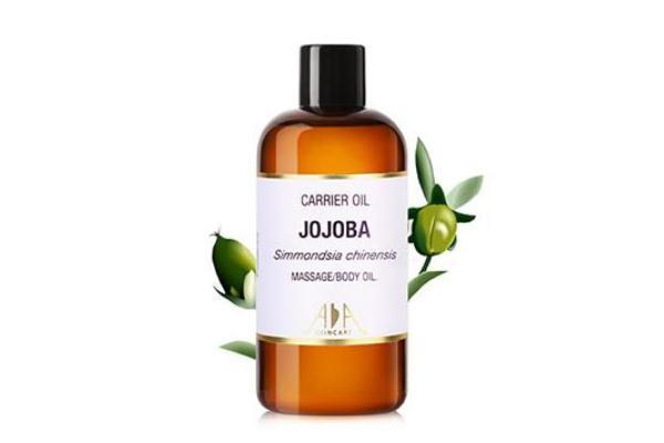 荷荷巴油会不会闷痘 荷荷巴油会过敏吗 荷荷巴油会不会闷痘 荷荷巴油会过敏吗