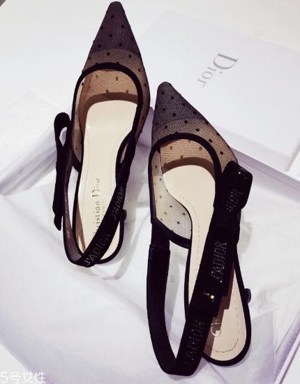 迪奥鞋子一般多少钱?让女人优雅的不像话 迪奥鞋子一般多少钱?让女人优雅的不像话