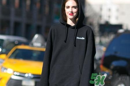 加绒卫衣掉毛怎么办?抓绒卫衣在清洗的时候掉毛怎么处理? 加绒卫衣掉毛怎么办?抓绒卫衣在清洗的时候掉毛怎么处理?