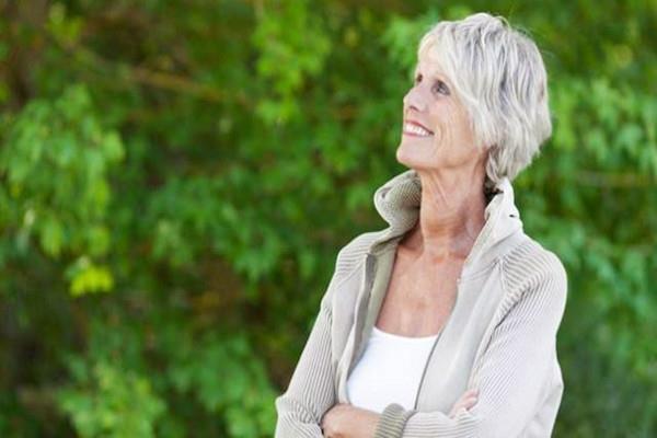 白头发一般多少岁开始长 白头发能恢复吗 白头发一般多少岁开始长 白头发能恢复吗