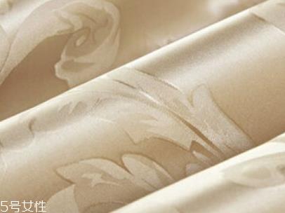 真丝可以用洗洁精洗吗 最好使用专用洗剂 真丝可以用洗洁精洗吗 最好使用专用洗剂