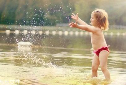 宝宝防晒霜能涂眼周吗 无泪防晒霜真的温和吗 宝宝防晒霜能涂眼周吗 无泪防晒霜真的温和吗