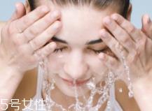洗面奶有哪些常识?同一部位只需洗20秒 洗面奶有哪些常识?同一部位只需洗20秒