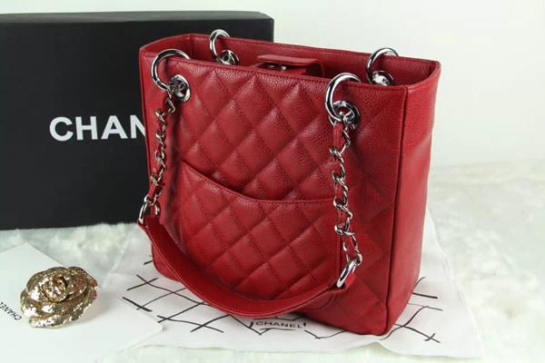 红色包包怎么搭配衣服 红色包包百搭吗 红色包包怎么搭配衣服 红色包包百搭吗