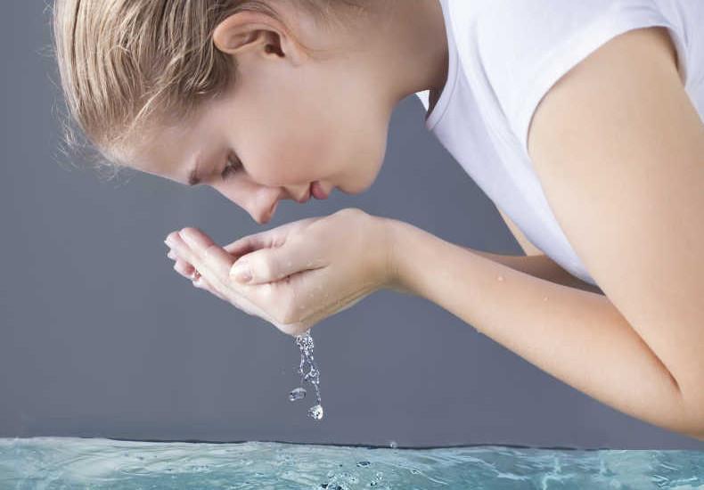 能不能用白醋洗脸 直接用白醋洗脸好吗