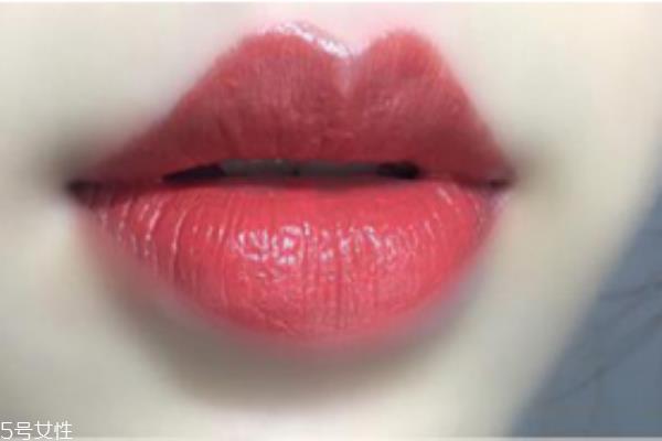 纪梵希口红303和304的区别及试色 纪梵希最火颜色推荐 纪梵希口红303和304的区别及试色 纪梵希最火颜色推荐