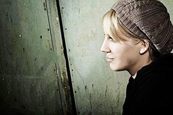 什么帽子清洗后容易变形 帽子怎么洗不容易变形 什么帽子清洗后容易变形 帽子怎么洗不容易变形