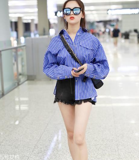 长袖配短裤好看吗 最时髦的换季穿搭 长袖配短裤好看吗 最时髦的换季穿搭
