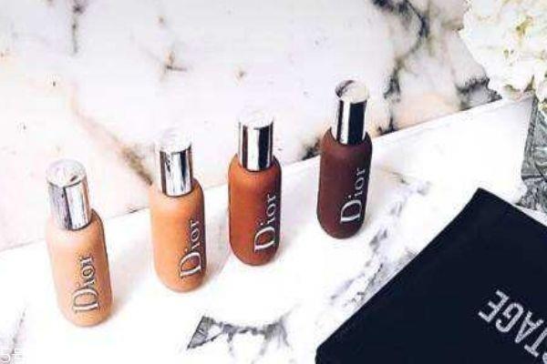 迪奥小奶瓶真假鉴别 迪奥小奶瓶怎么样 迪奥小奶瓶真假鉴别 迪奥小奶瓶怎么样