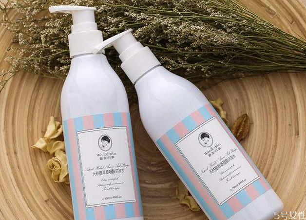 什么是氨基酸洗发水 氨基酸洗发水贵吗 什么是氨基酸洗发水 氨基酸洗发水贵吗