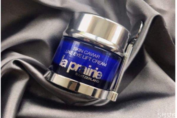 鱼子酱眼霜的功效有什么 鱼子酱眼霜有什么作用 鱼子酱眼霜的功效有什么 鱼子酱眼霜有什么作用