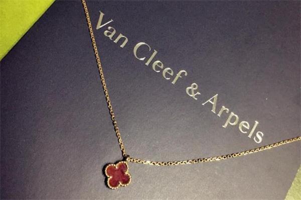 梵克雅宝在哪个国家最便宜 梵克雅宝哪里买最便宜 梵克雅宝在哪个国家最便宜 梵克雅宝哪里买最便宜