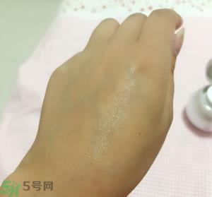 whoo后美白膏小样真假对比图 后美水分白膏小样真假辨别 whoo后美白膏小样真假对比图 后美水分白膏小样真假辨别