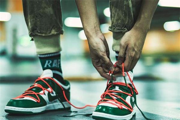 off white联名nike dunk low发售时间 最新上脚效果曝光