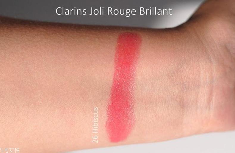 娇韵诗润彩引力口红试色 26甜甜草莓色 娇韵诗润彩引力口红试色 26甜甜草莓色