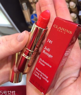 娇韵诗润彩引力口红试色 26甜甜草莓色 娇韵诗润彩引力口红试色 26甜甜草莓色