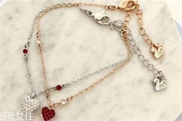 施华洛世奇手链怎么戴 这样最合适 施华洛世奇手链怎么戴 这样最合适