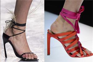 绑带凉鞋怎么搭配好看图片 绑带凉鞋怎么搭配好看图片