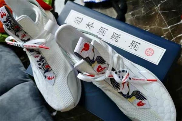 李宁溯锦绣怎么洗 轻轻刷洗即可 李宁溯锦绣怎么洗 轻轻刷洗即可