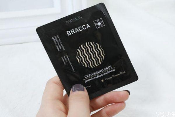 泡沫面膜主要功效是什么呢 如何鉴别泡沫面膜的好坏呢 泡沫面膜主要功效是什么呢 如何鉴别泡沫面膜的好坏呢