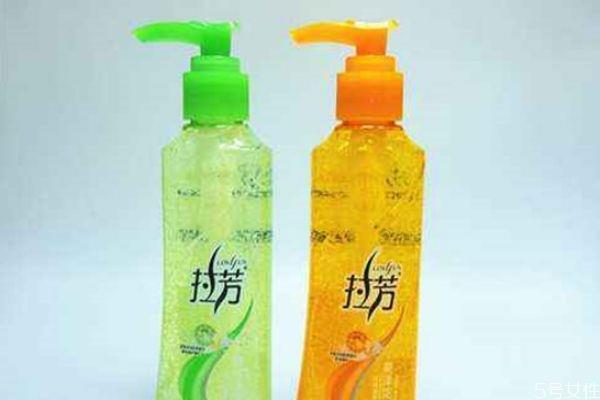 啫喱膏和定型喷雾哪个好 啫喱膏和啫喱水能一起用吗 啫喱膏和定型喷雾哪个好 啫喱膏和啫喱水能一起用吗