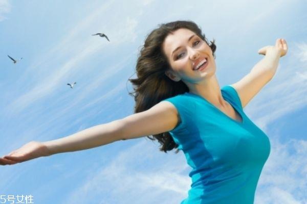 蒸脸器可以用自来水吗 蒸脸器中加什么水最好 蒸脸器可以用自来水吗 蒸脸器中加什么水最好