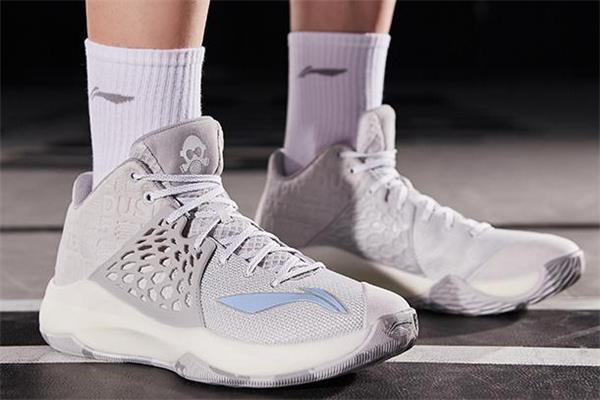 李宁音速7鞋带怎么系 音速7鞋带穿法 李宁音速7鞋带怎么系 音速7鞋带穿法