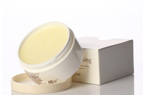 卸妆膏好不好用 卸妆膏是怎么用的 卸妆膏好不好用 卸妆膏是怎么用的