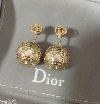 耳环发黄怎么清洗?耳环发黄清洗方法 耳环发黄怎么清洗?耳环发黄清洗方法