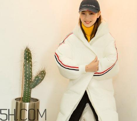 白色羽绒服怎么保存不发黄?白色羽绒服怎么打理? 白色羽绒服怎么保存不发黄?白色羽绒服怎么打理?