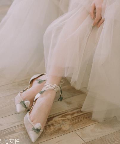 婚鞋要准备几双?结婚要几双婚鞋? 婚鞋要准备几双?结婚要几双婚鞋?