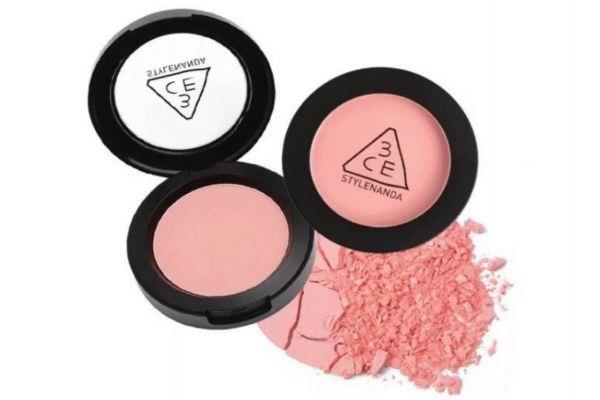 好用的腮红产品推荐 腮红的立体画法 好用的腮红产品推荐 腮红的立体画法