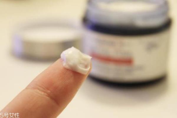 用了眼霜眼角皱纹变多怎么办 3个方法解除烦恼 用了眼霜眼角皱纹变多怎么办 3个方法解除烦恼