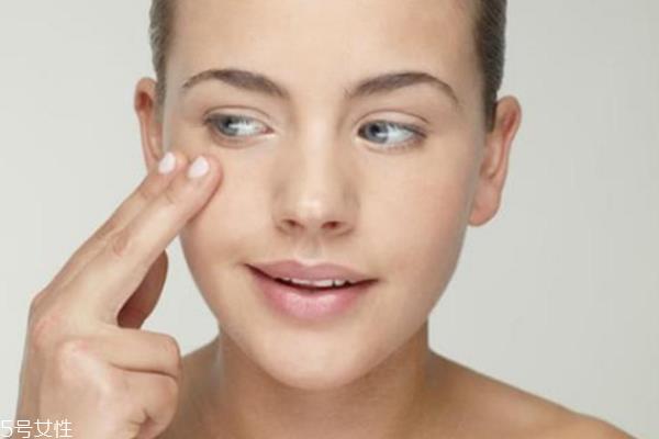 用了眼霜眼角皱纹变多怎么办 3个方法解除烦恼 用了眼霜眼角皱纹变多怎么办 3个方法解除烦恼