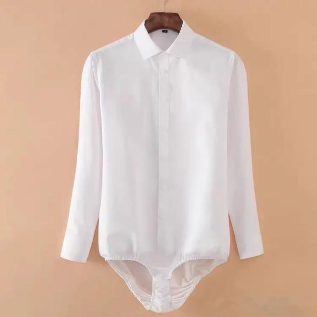 衬衫怎么扎进裤子里不容易跑出来 衬衫怎么扎进裤子里不容易跑出来