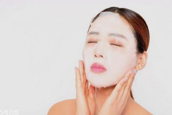 精华和面膜使用顺序 面膜和精华液的使用顺序 精华和面膜使用顺序 面膜和精华液的使用顺序