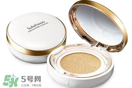 雪花秀木莲花气垫bb霜有几个色号?雪花秀木莲花气垫色号怎么选? 雪花秀木莲花气垫bb霜有几个色号?雪花秀木莲花气垫色号怎么选?