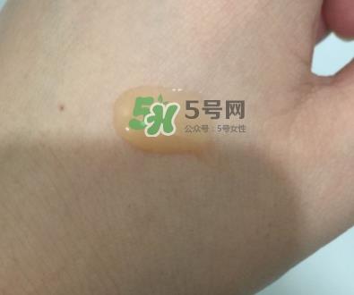 绿宝瓶和小黑瓶哪个好？绿宝瓶和小黑瓶对比