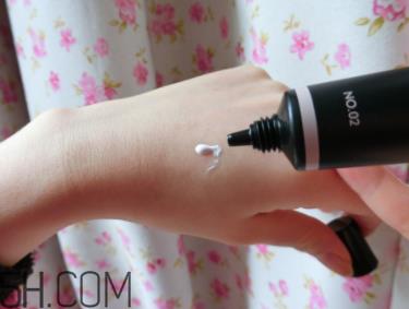 阿芙精油妆前乳色号有哪些?哪个色号能遮痘印? 阿芙精油妆前乳色号有哪些?哪个色号能遮痘印?