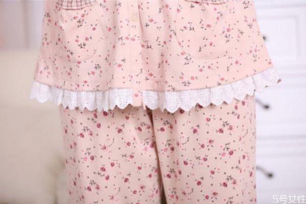 纯棉睡衣会缩水吗 纯棉衣服为什么不能烘干 纯棉睡衣会缩水吗 纯棉衣服为什么不能烘干