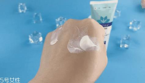 德玛依防晒霜好用吗 不仅温和还很清爽 德玛依防晒霜好用吗 不仅温和还很清爽