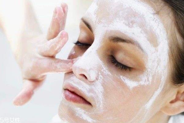 去黑头贴的危害 不要再用黑头贴啦 去黑头贴的危害 不要再用黑头贴啦