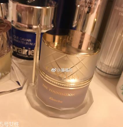 cpb晶钻粉霜和twany极致粉霜哪个好 cpb晶钻粉霜和twany极致粉霜哪个好