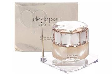 cpb晶钻粉霜和twany极致粉霜哪个好 cpb晶钻粉霜和twany极致粉霜哪个好