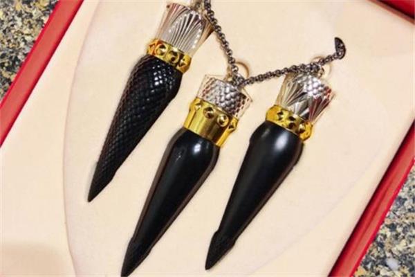 萝卜丁女王权杖口红多少钱 萝卜丁女王权杖寓意 萝卜丁女王权杖口红多少钱 萝卜丁女王权杖寓意