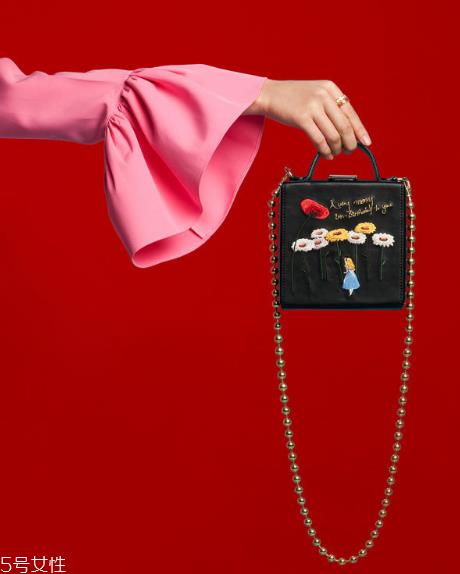 high cheeks包包多少钱？背出时髦不撞款