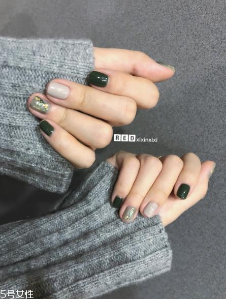 黑猫眼石少女星月美甲推荐 酷黑少女 黑猫眼石少女星月美甲推荐 酷黑少女