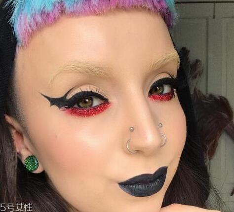 万圣节蝙蝠眼妆怎么画?超简单的蝙蝠眼妆画法 万圣节蝙蝠眼妆怎么画?超简单的蝙蝠眼妆画法