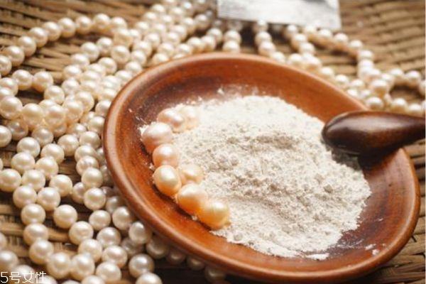 珍珠粉加洗面奶什么效果 珍珠粉加洗面奶的坏处 珍珠粉加洗面奶什么效果 珍珠粉加洗面奶的坏处