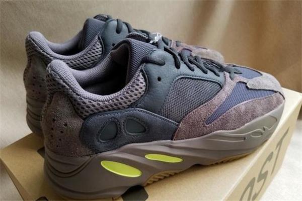 yeezy 700 mauve测评 椰子700 mauve开箱细节 yeezy 700 mauve测评 椰子700 mauve开箱细节
